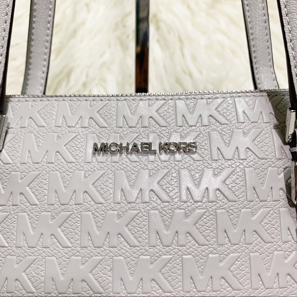 🦋FLASH SALE🦋NWT Michael Kors Tote & Wallet - Picture 4 of 13